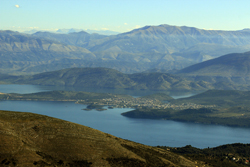 Blick vom Pantokrator nach Albanien